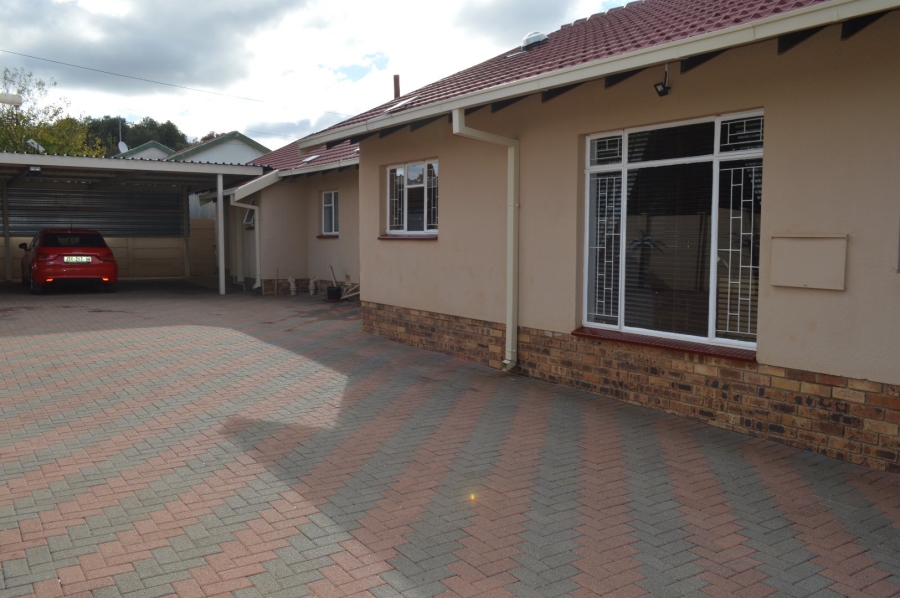 3 Bedroom Property for Sale in Meiringspark North West